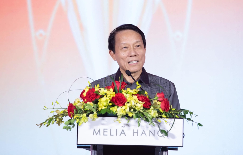 Bộ trưởng Lương Tam Quang ch&uacute;c mừng th&agrave;nh t&iacute;ch xuất sắc của CLB CAHN: Chức v&ocirc; địch V-League rất xứng đ&aacute;ng- Ảnh 1.