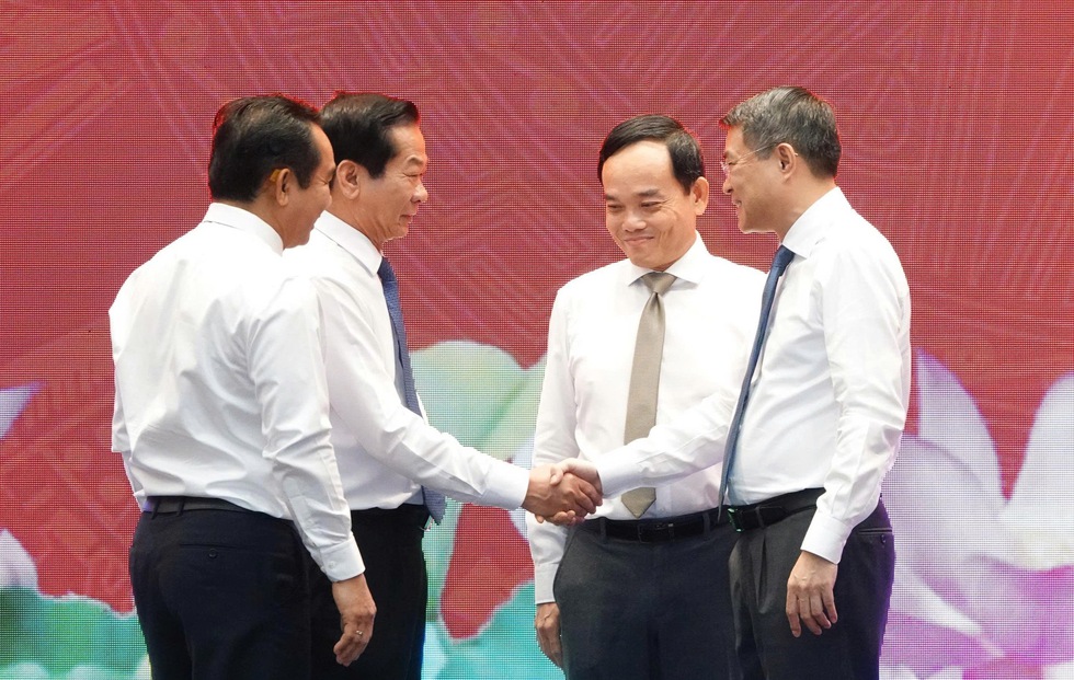 Thủ tướng L&ecirc; Minh Hưng dự lễ ph&aacute;t động thi đua tại TP.HCM- Ảnh 4.