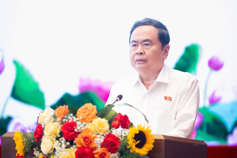 Cuộc gặp mặt đặc biệt của Chủ tịch Quốc hội và Thủ tướng với báo chí - Ảnh 2.