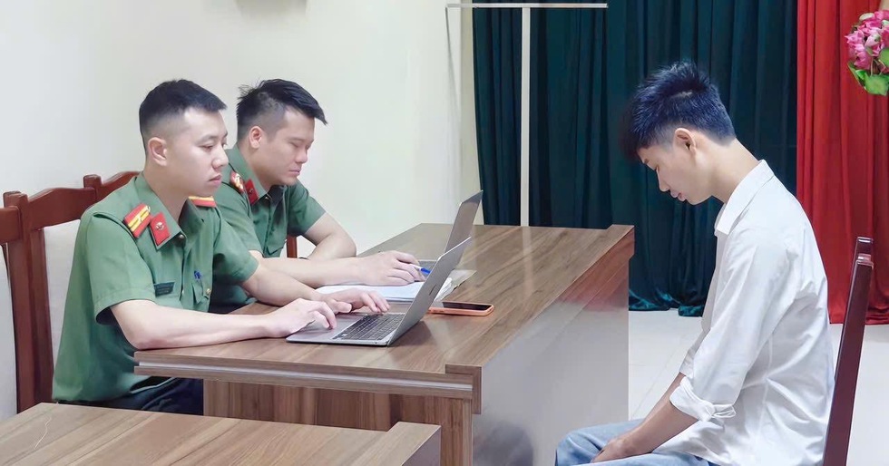 TikToker 'Khu&ecirc; Ơi Dậy Đi' bị phạt v&igrave; ph&acirc;n biệt v&ugrave;ng miền- Ảnh 1.