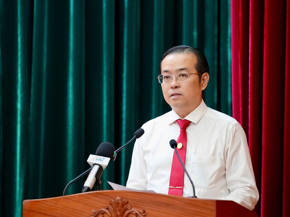 &Ocirc;ng L&ecirc; Văn Minh l&agrave;m Tổng gi&aacute;m đốc B&aacute;o v&agrave; Ph&aacute;t thanh, Truyền h&igrave;nh TP.HCM- Ảnh 1.