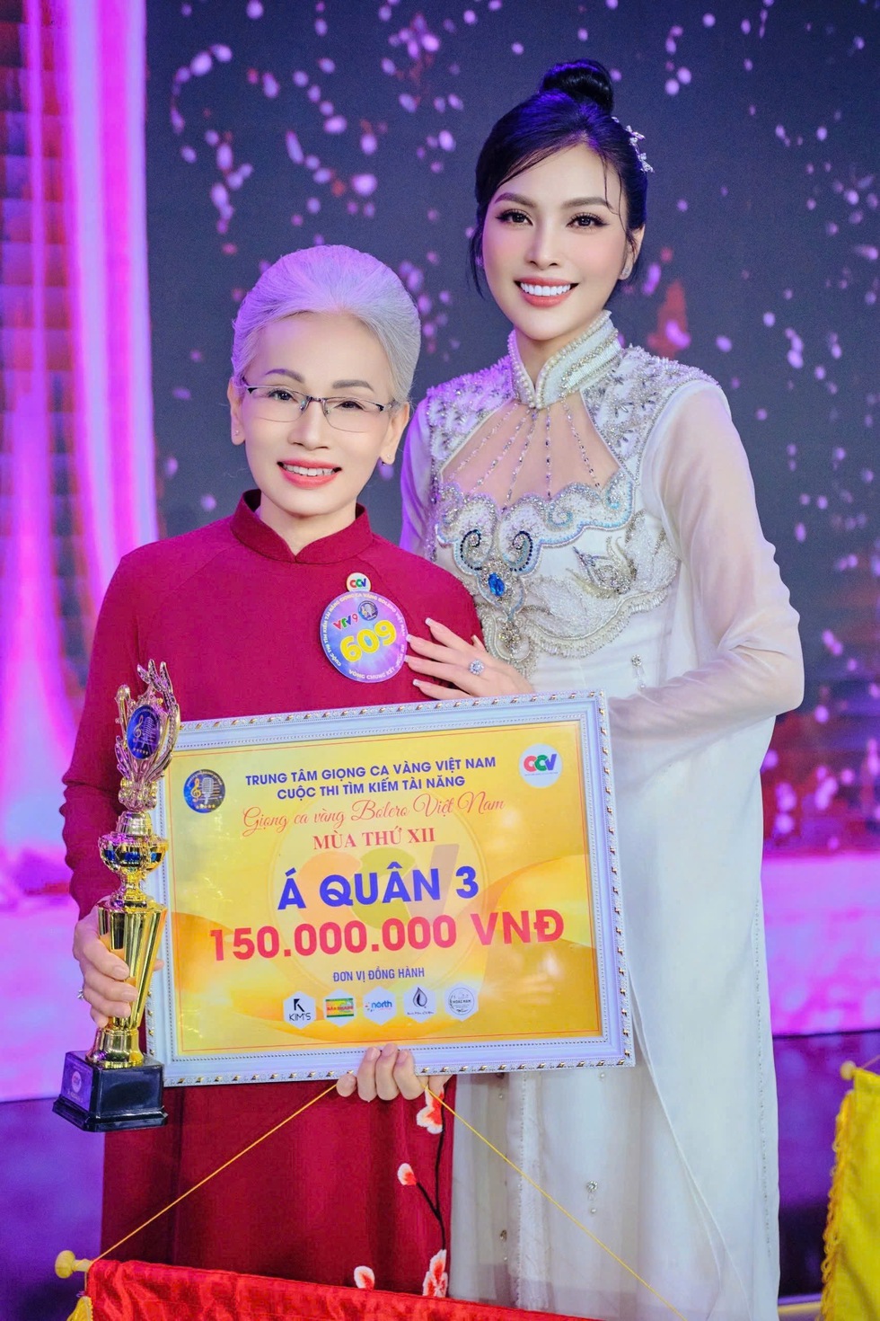 Cụ b&agrave; 68 tuổi gi&agrave;nh &aacute; qu&acirc;n cuộc thi bolero l&agrave; ai?- Ảnh 1.