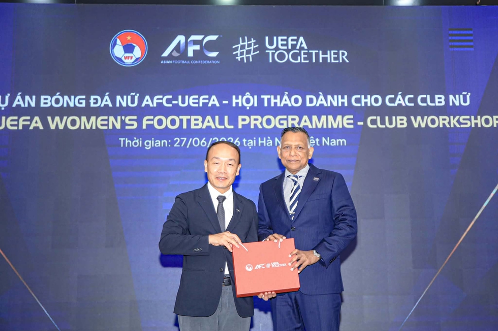 C&uacute; đột ph&aacute; chiến lược của b&oacute;ng đ&aacute; nữ Việt Nam, cả AFC v&agrave; UEFA c&ugrave;ng v&agrave;o cuộc- Ảnh 2.