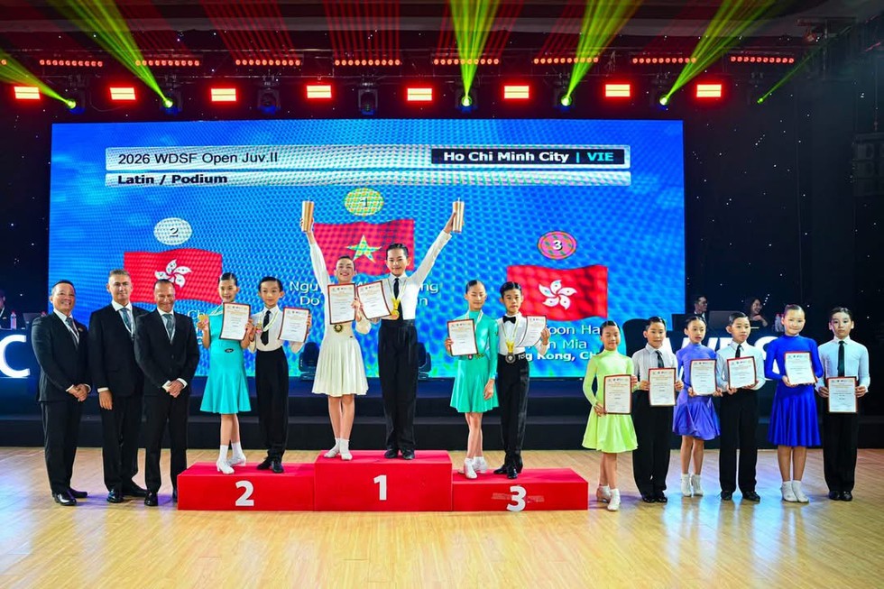 Con trai Kh&aacute;nh Thi gi&agrave;nh 8 huy chương v&agrave;ng tại giải khi&ecirc;u vũ thể thao ch&acirc;u &Aacute;- Ảnh 1.