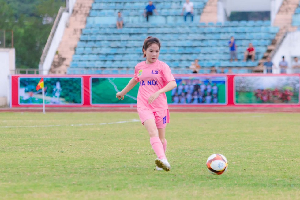 U.16 H&agrave; Nội thắng thuyết phục U.16 TP.HCM- Ảnh 1.