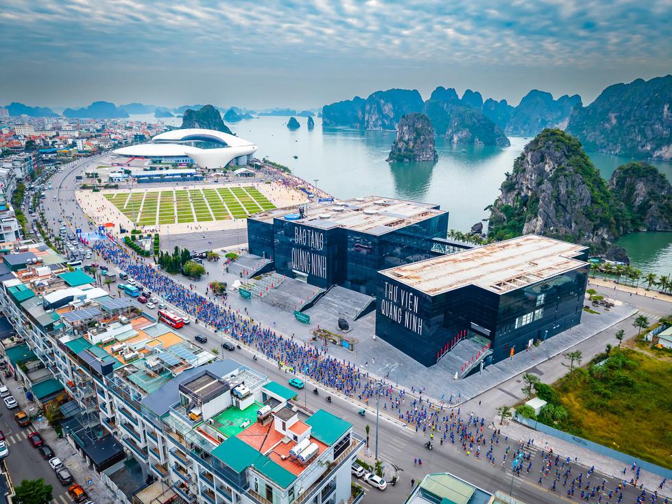 18.000 VĐV tranh tài giải chạy duy nhất Việt Nam cấp Nhãn Thế giới- Ảnh 2.