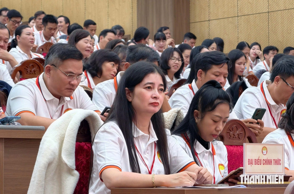 Bà Tôn Nữ Ngọc Hạnh tiếp tục làm Chủ tịch Hội Khuyến học tỉnh Lâm Đồng- Ảnh 5.