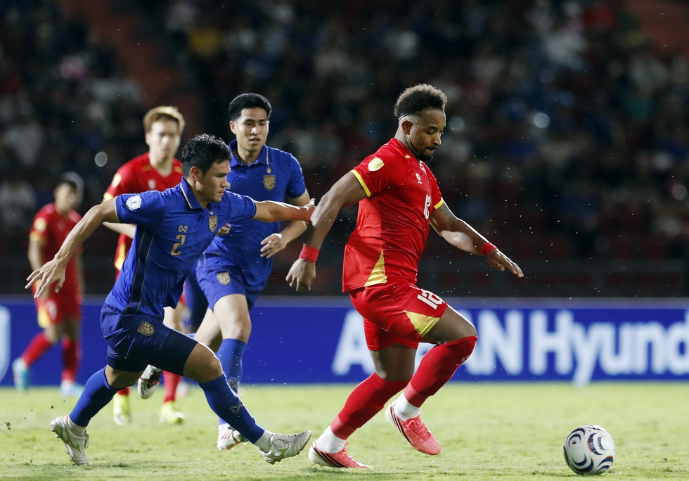 Xu&acirc;n Son v&agrave; Văn Vĩ được thưởng tổng cộng 1 tỉ đồng sau chức v&ocirc; địch ASEAN Cup 2026
- Ảnh 1.