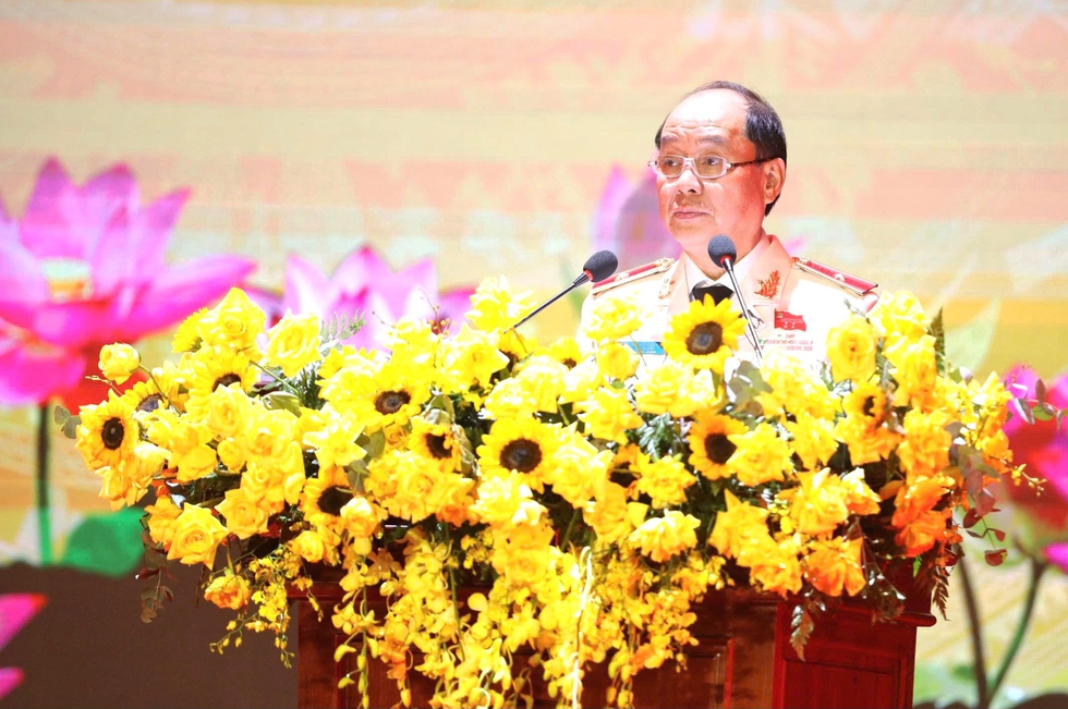Công an Đà Nẵng đón nhận danh hiệu Anh hùng Lực lượng vũ trang nhân dân- Ảnh 6.