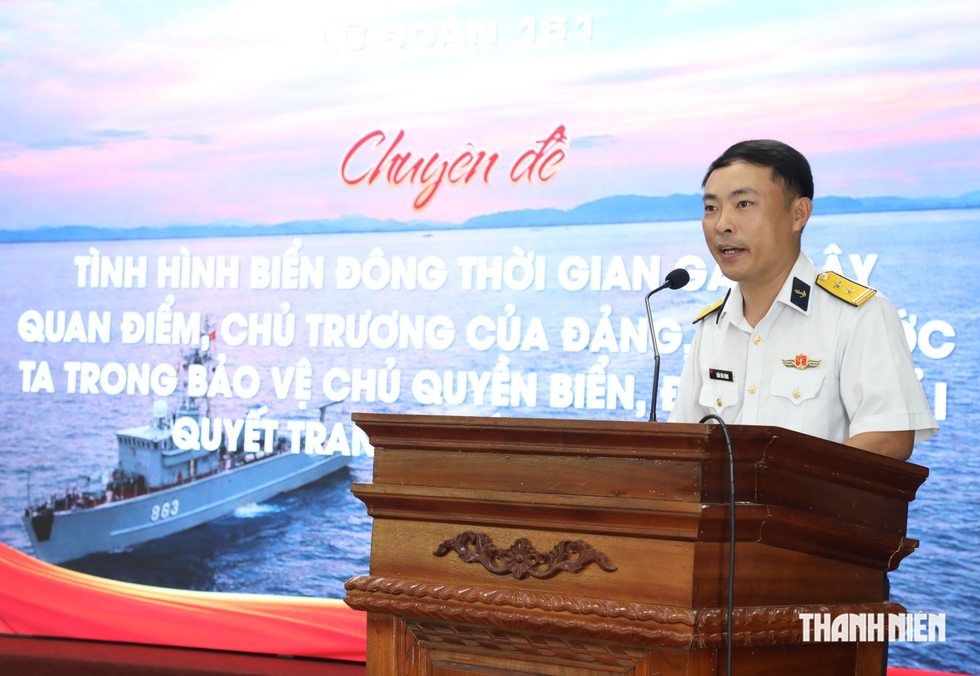 H&agrave;ng trăm t&acirc;n sinh vi&ecirc;n mang t&igrave;nh y&ecirc;u biển, đảo đến V&ugrave;ng 3 Hải qu&acirc;n- Ảnh 3.