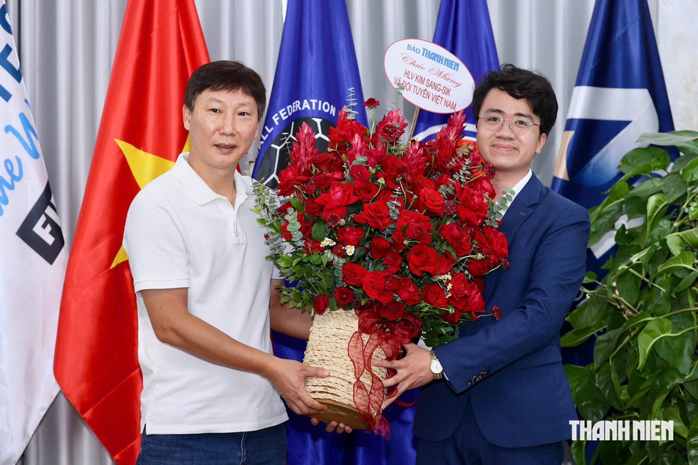 HLV Kim Sang-sik v&agrave; c&acirc;u chuyện giờ mới kể- Ảnh 1.