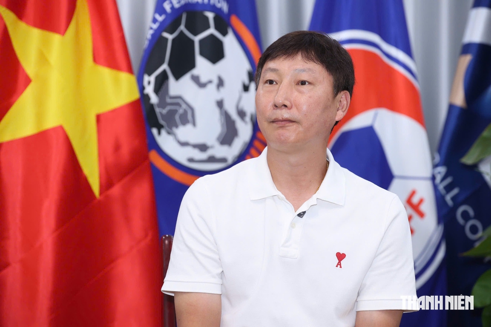 HLV Kim Sang-sik v&agrave; c&acirc;u chuyện giờ mới kể- Ảnh 4.