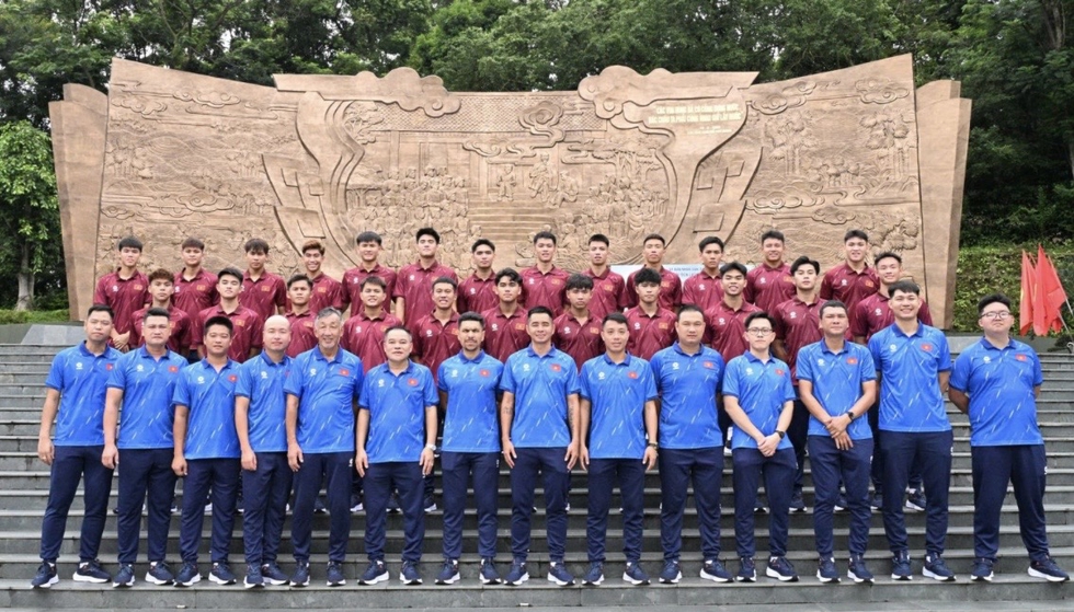 U.20 Việt Nam đấu U.20 Triều Ti&ecirc;n tối 31.8 bằng đội h&igrave;nh đặc biệt, c&oacute; &lsquo;t&ograve;a th&aacute;p&rsquo; Đinh Quang Kiệt- Ảnh 1.