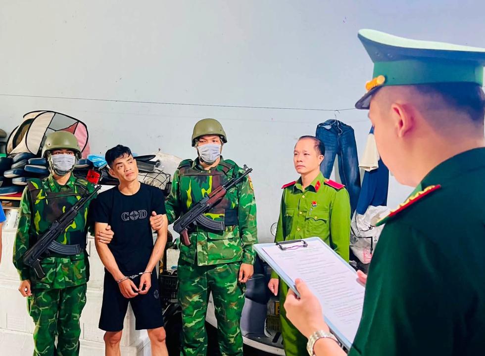  Quản lý xe khách đường dài sa lưới cùng lượng lớn ma túy- Ảnh 2.
