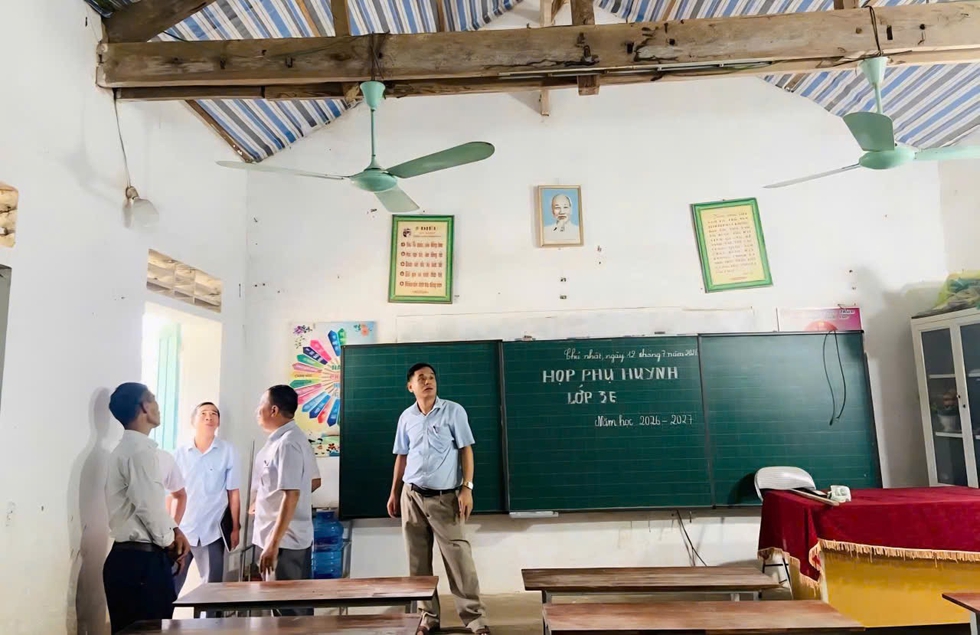 149 học sinh tiểu học ở Nghệ An 'b&atilde;i kh&oacute;a' v&igrave; x&oacute;a điểm trường lẻ- Ảnh 2.