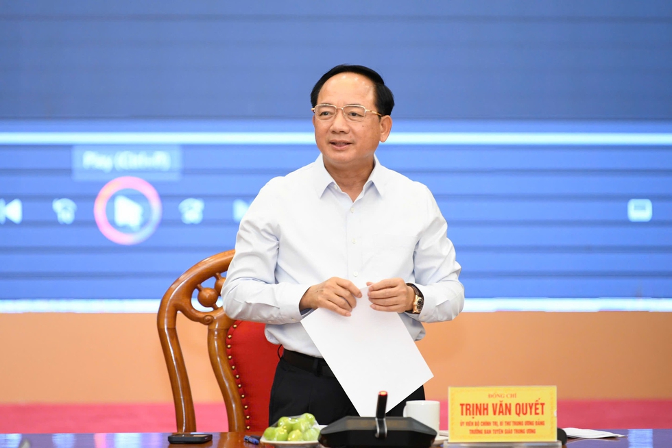 Trưởng ban Tuy&ecirc;n gi&aacute;o T.Ư: Phải biết văn h&oacute;a đ&oacute;ng g&oacute;p bao nhi&ecirc;u cho tăng trưởng kinhtế- Ảnh 1.