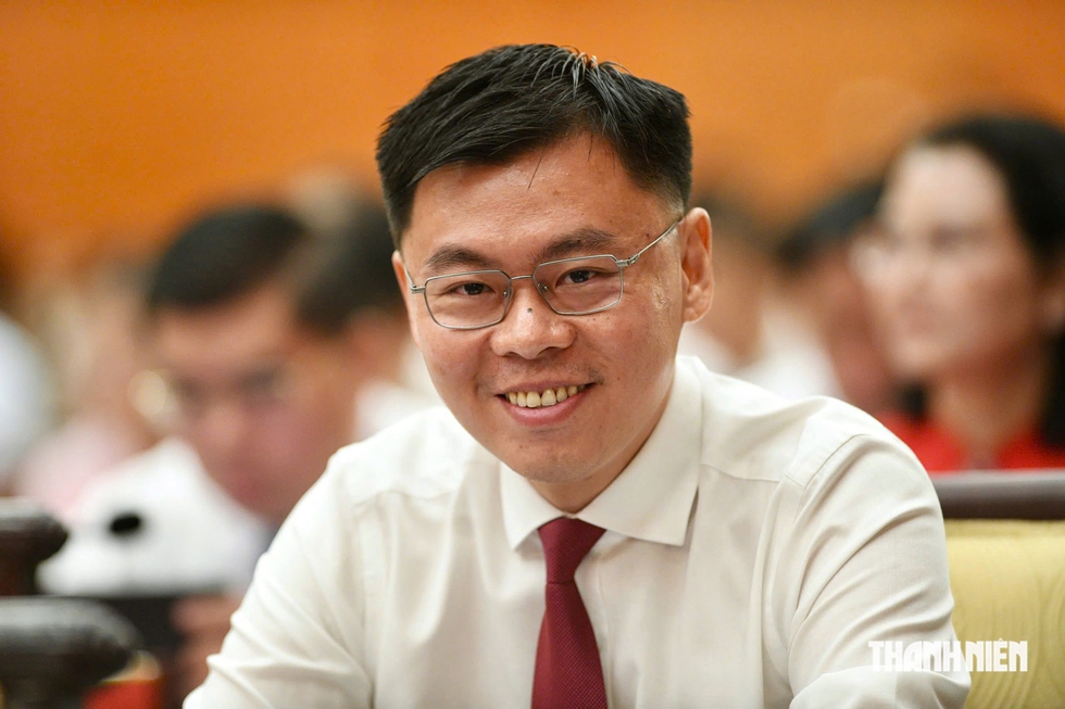 Bầu ông Trương Minh Huy Vũ làm Phó chủ tịch UBND TP.HCM- Ảnh 2.