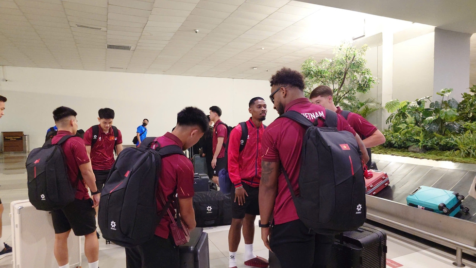 Đội tuyển Việt Nam tái ngộ Trưởng đoàn Trần Anh Tú và Minh Khoa ở Indonesia: Bắt đầu chinh phục FIFA ASEAN Cup- Ảnh 5.