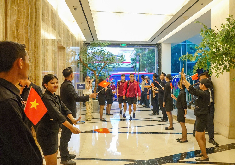Đội tuyển Việt Nam được ‘cưng chiều’ hết nấc tại Indonesia, FIFA ASEAN Cup chính thức khởi động
- Ảnh 3.