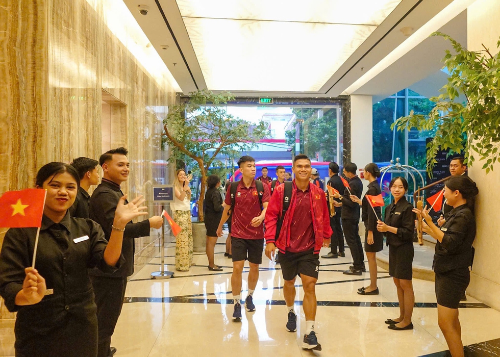 Đội tuyển Việt Nam được ‘cưng chiều’ hết nấc tại Indonesia, FIFA ASEAN Cup chính thức khởi động
- Ảnh 4.