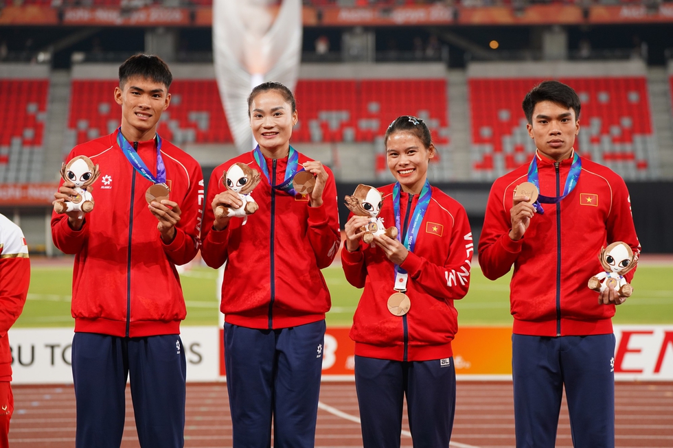 Qu&aacute;ch Thị Lan với đủ m&agrave;u huy chương ASIAD: H&agrave;nh tr&igrave;nh lịch sử chưa kh&eacute;p lại- Ảnh 2.