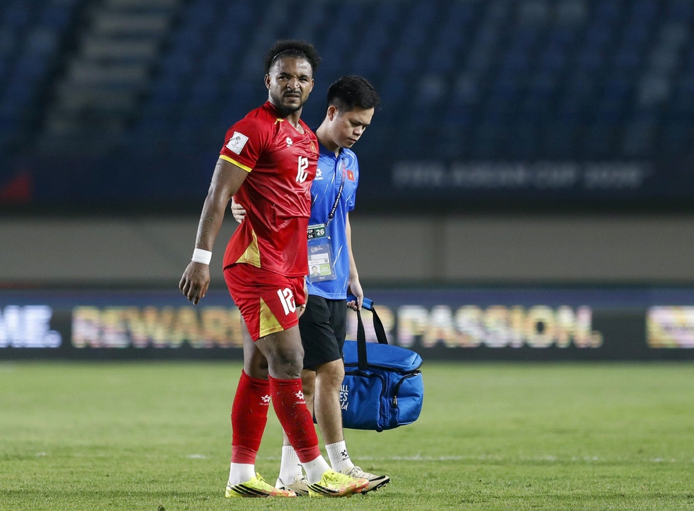 Nóng: Xuân Son bị rách cơ phải nghỉ thi đấu 6 tuần, chia tay FIFA ASEAN Cup, về Việt Nam ngày 28.9- Ảnh 2.