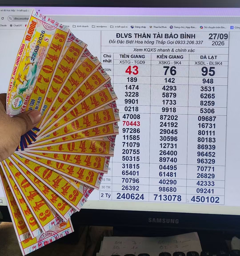 Xổ số miền Nam: Một d&atilde;y số tr&uacute;ng c&ugrave;ng l&uacute;c 2 giải, người mua &ocirc;m trọn 16 tờ - Ảnh 1.