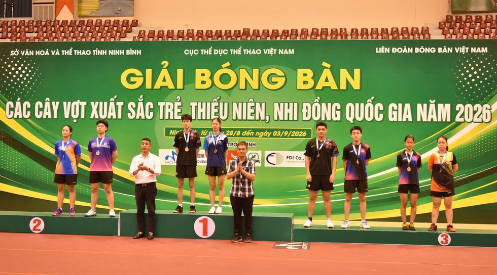 B&oacute;ng b&agrave;n CAND - T&T: T&agrave;i năng trẻ thăng hoa nhờ bệ ph&oacute;ng chuy&ecirc;n nghiệp v&agrave; vững ch&atilde;i- Ảnh 1.