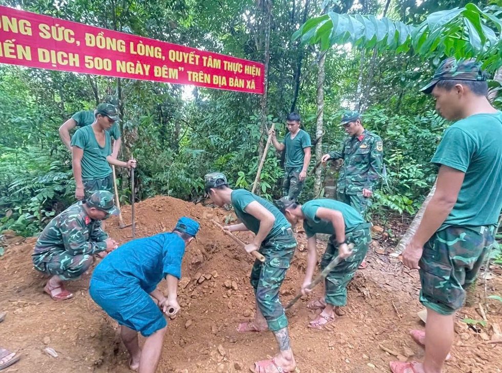 Đ&agrave; Nẵng: Ph&aacute;t hiện h&agrave;i cốt liệt sĩ c&ugrave;ng huy hiệu Dũng sĩ diệt Mỹ- Ảnh 1.