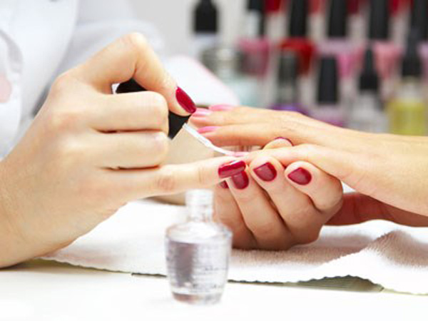 Nữ diễn viên Hollywood và sự ra đời nghề nail của người Việt tại Mỹ - ảnh 1