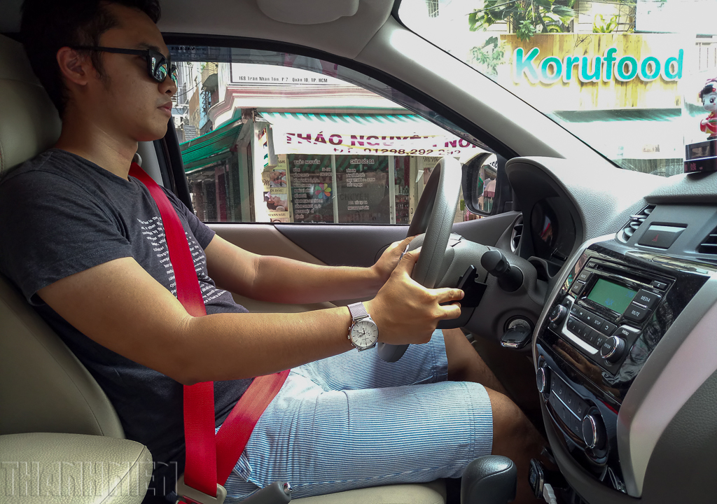 Chuyển số tay: Bạn muốn trở thành một tài xế thực thụ với kinh nghiệm lái xe thú vị? Chuyển số tay là một trong những kỹ năng căn bản của một tài xế hàng đầu. Hãy xem video hướng dẫn để cải thiện kỹ năng của mình và trở thành một tài xế thông thạo.
