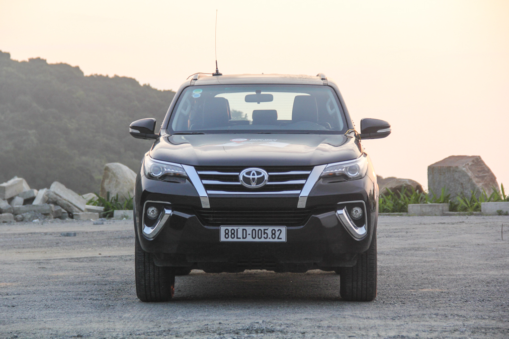 Toyota Fortuner 2017: Thay Đổi Định Kiến, Độc Chiếm Ngôi Vương