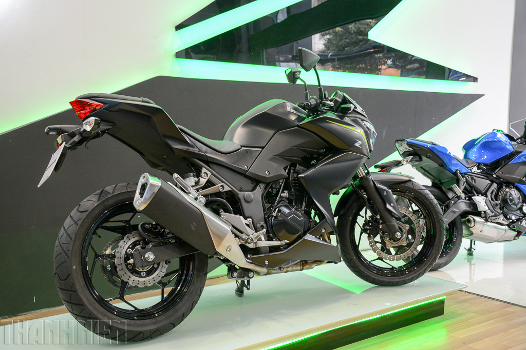 Kawasaki Ninja 300 ABS 2017 về Việt Nam giá từ 149 triệu đồng