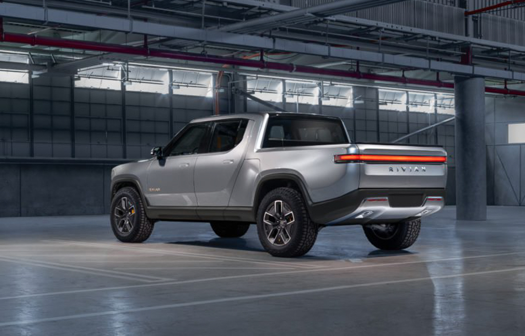 Bán tải Honda Ridgeline 2018 chốt giá từ 673 triệu đồng