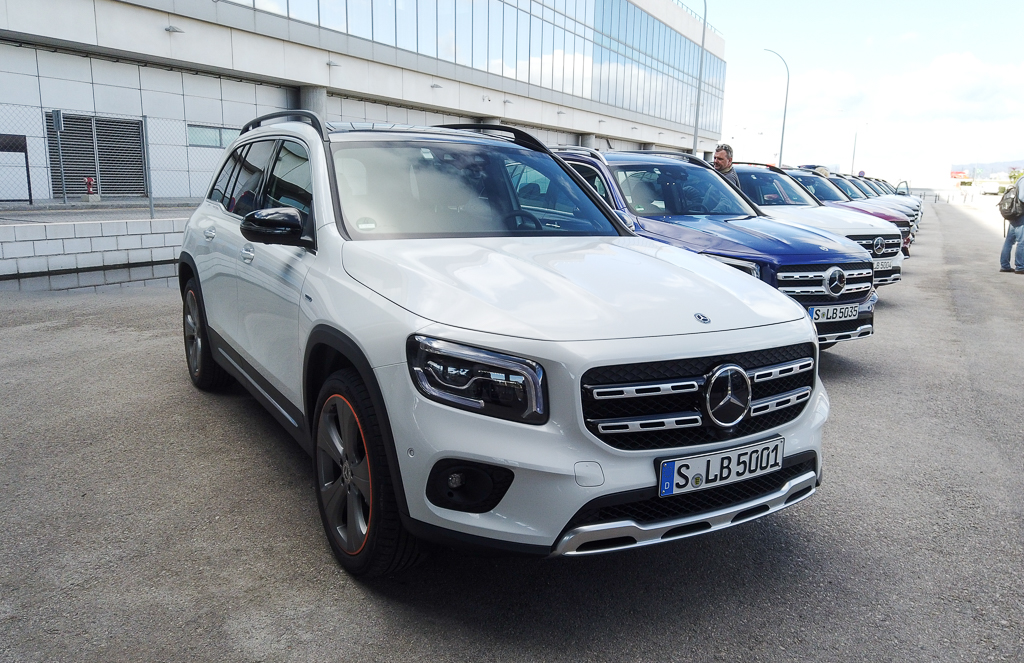 Đánh giá xe Mercedes GLB 200 2022 Mẫu SUV 7 chỗ hạng sang giá mềm