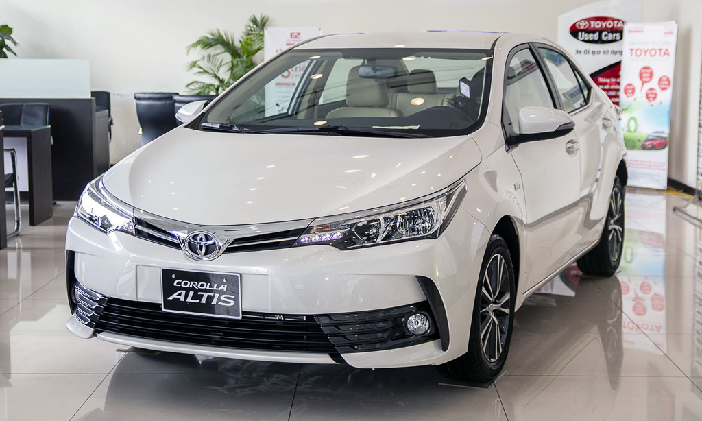 Đánh giá xe Toyota Corolla Altis 2019 Sedan hạng C sang trọng