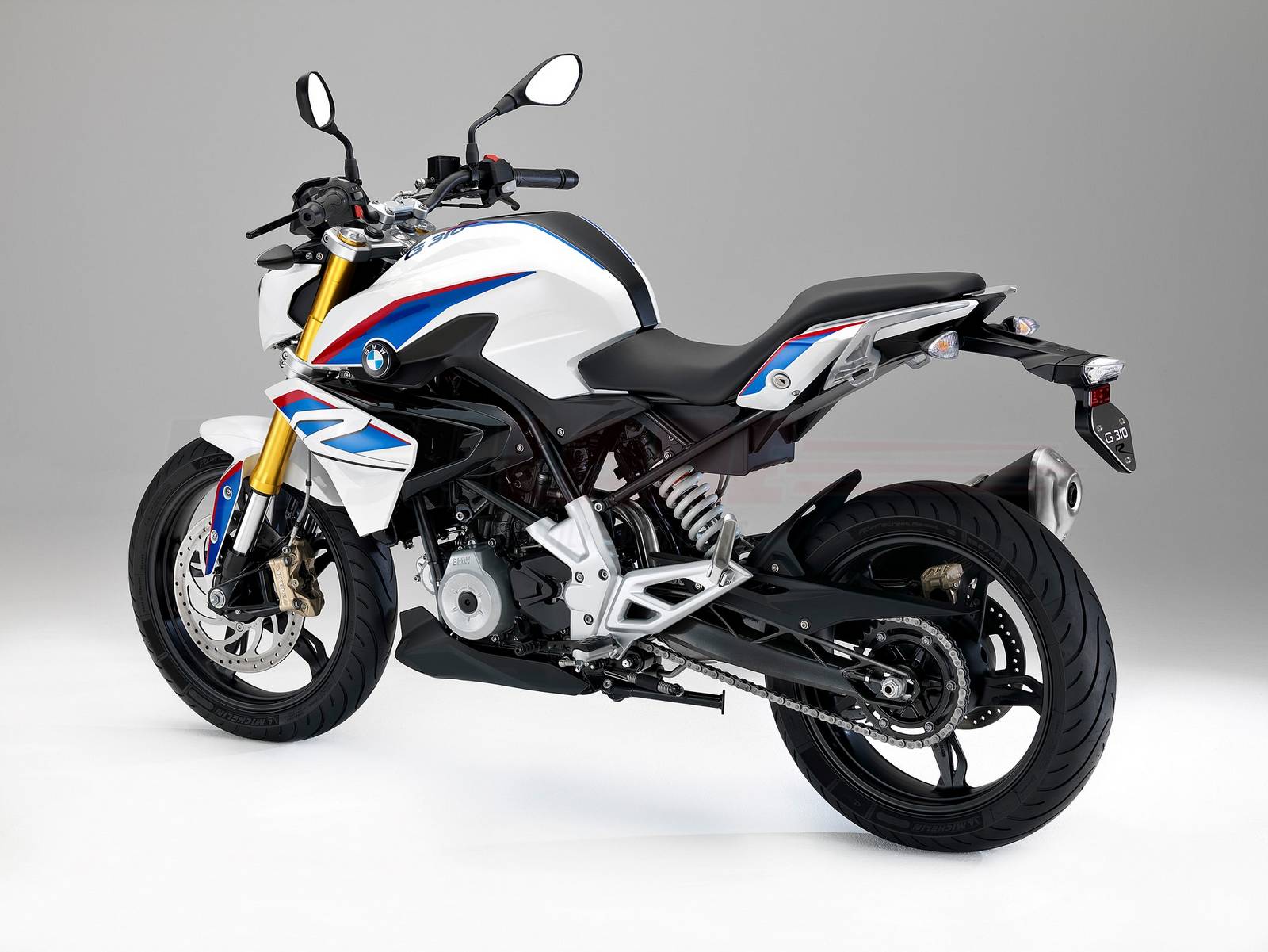 Mua Bán Xe Moto BMW 600cc Cũ Và Mới Giá Rẻ Chính Chủ