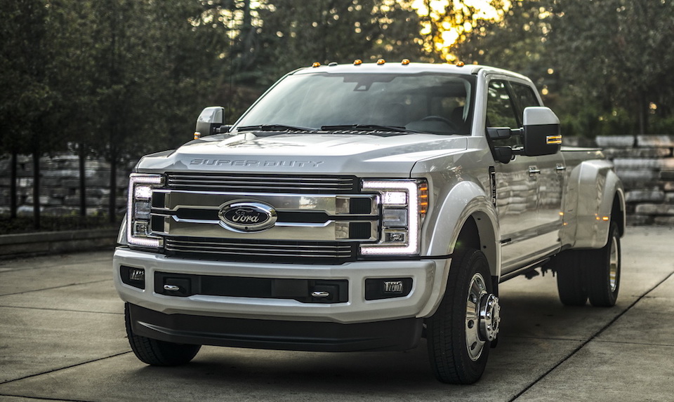 Ford F-450 Phiên Bản Limited Có Giá Trên 100.000 Usd