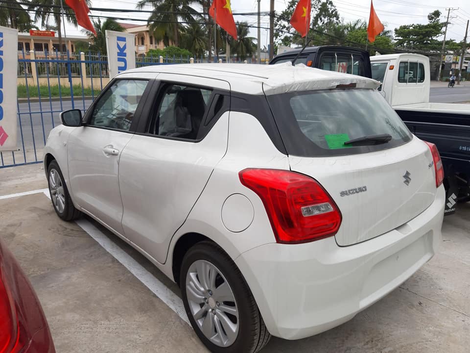 Suzuki Swift GLX Giá Rẻ Nhất Hà Nội NhậpThái  Suzuki Long Biên  Đại lý Số  1 Suzuki Việt Nam