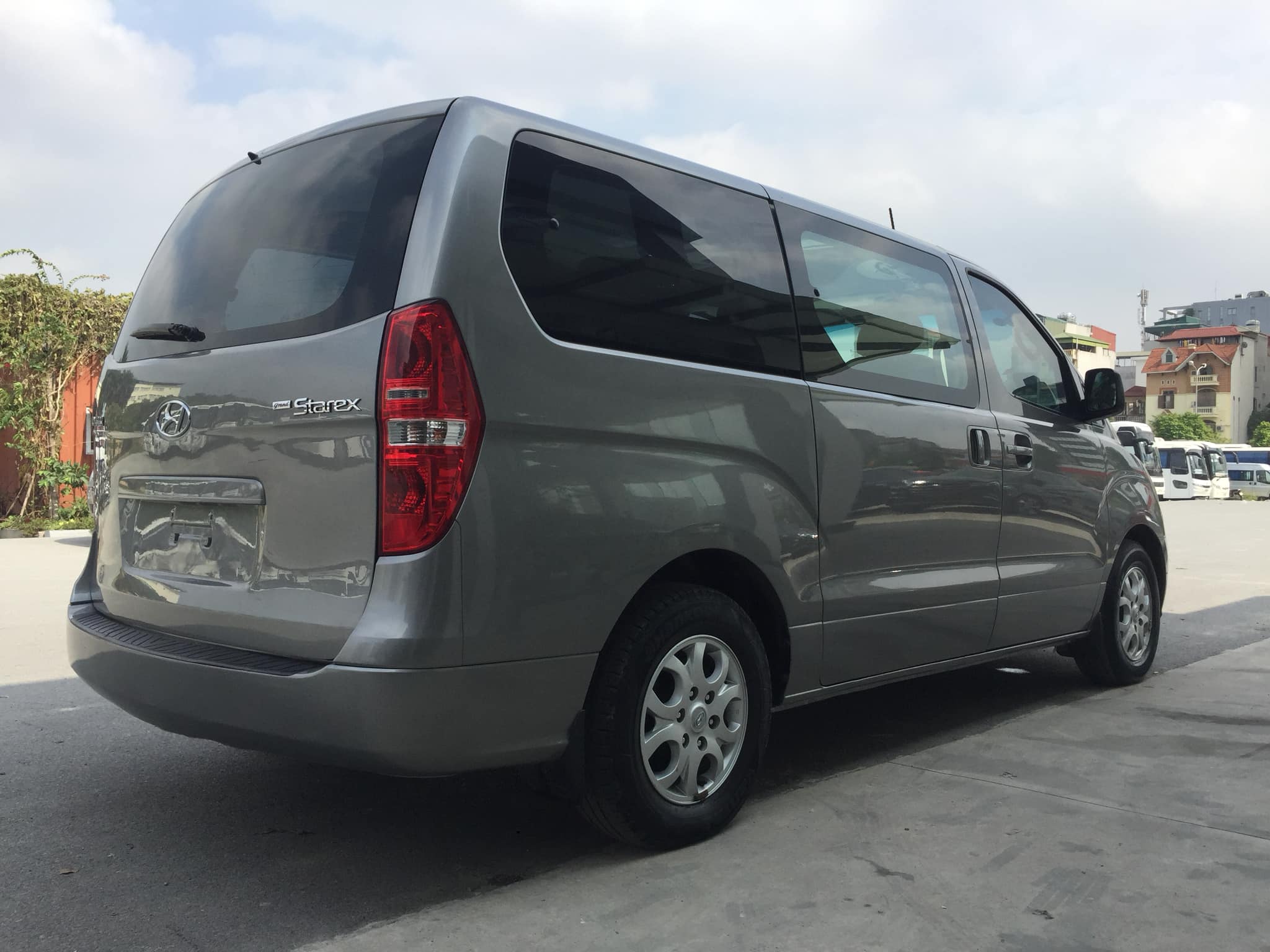 Hyundai Starex đời 2013 9 chỗ  Siêu Thị Ô Tô Cũ Nhật Bắc  Chợ ô tô cũ lớn  nhất miền Bắc