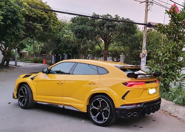 Lamborghini Urus độ Mansory Venatus đắt tiền tại 