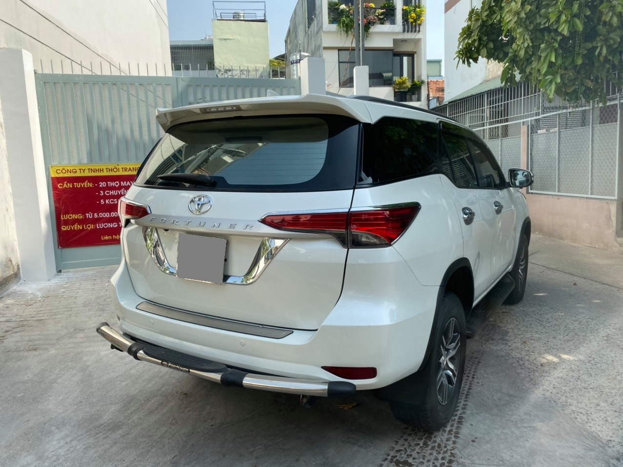 Đặc điểm của 2 loại xe Toyota Fortuner 2017 máy xăng và máy dầu