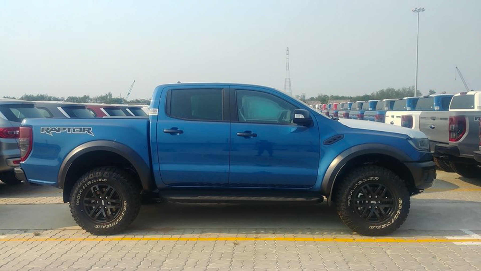 Đánh giá Ford Ranger XLS số tự động 2020 nhập khẩu Thái Lan