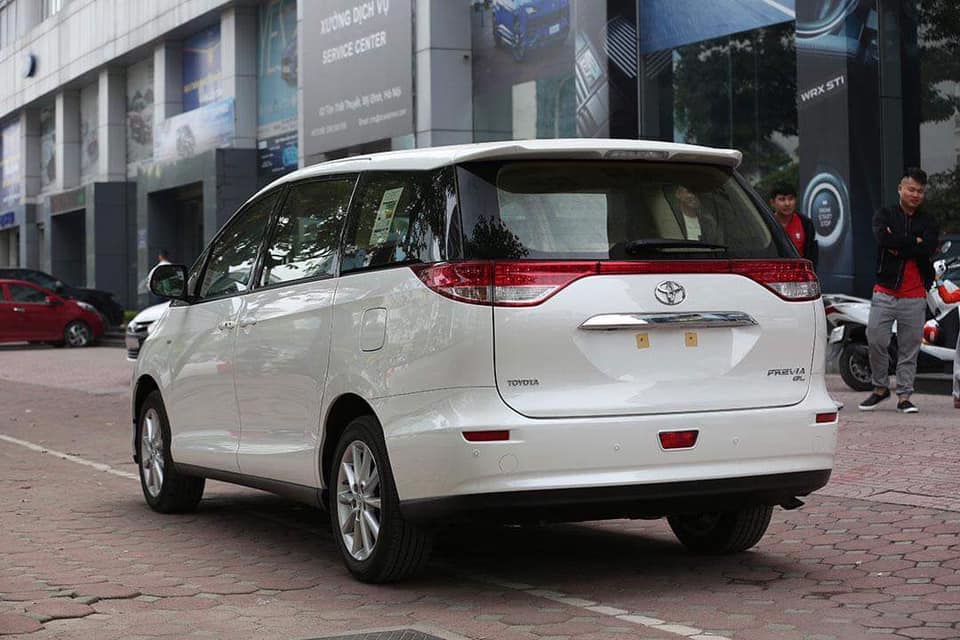 Toyota Previa 2019 giá gần 3 tỉ đồng tại Việt Nam