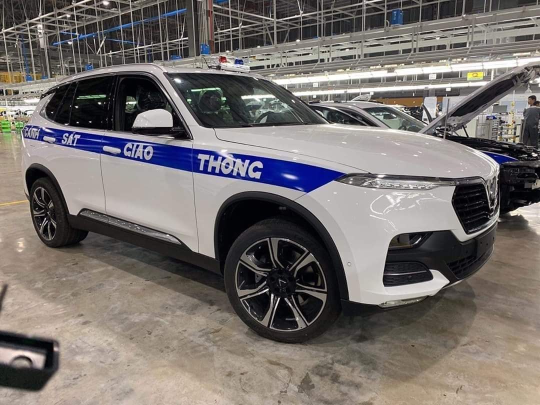 Xe công vụ là gì 4