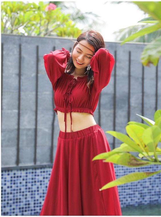 Review Đầm Maxi Thổ Cẩm Style Boho Tay Dài Bồng Cổ V Tiểu Thư Quảng Châu