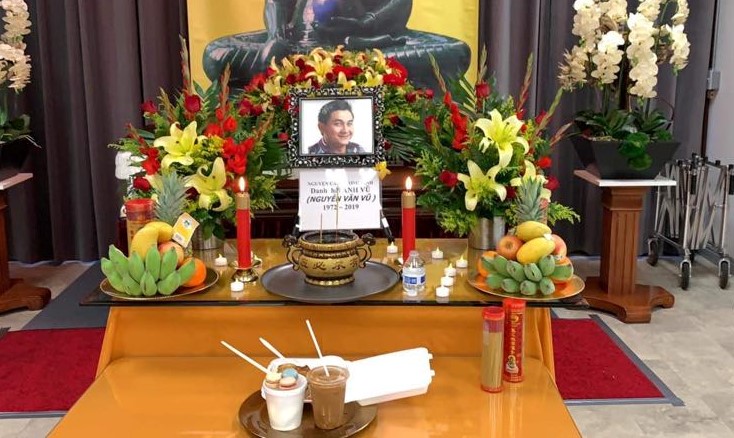 Chồng Tây cũ đau buồn đến viếng đám tang bố Phi Thanh Vân