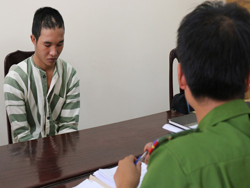 Hoàng Anh tại Công an H. Đơn Dương - Ảnh: Lâm Viên