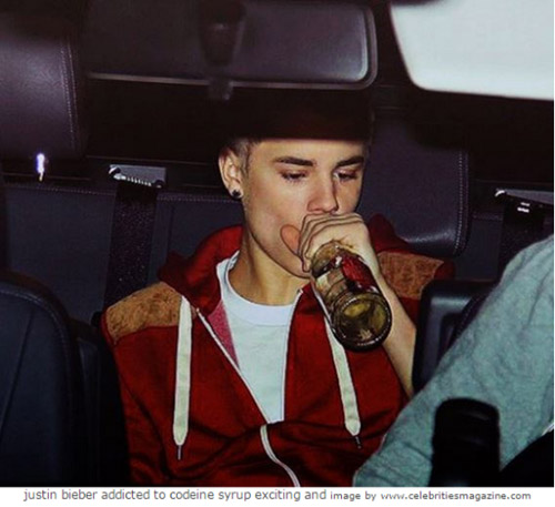 Justin Bieber lao vào những cuộc ăn chơi không ngừng nghỉ- Ảnh chụp màn hình/US Magazine