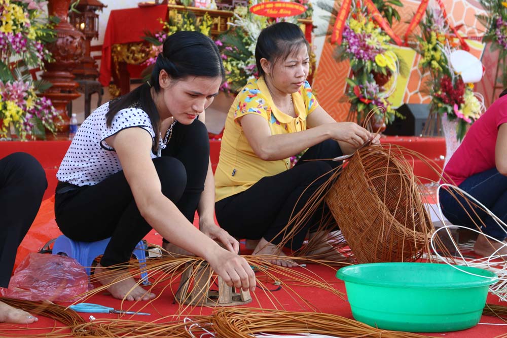 Về thăm làng nghề cỏ tế Phú Túc gần trung tâm Hà Nội